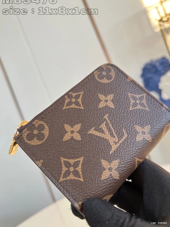 Cheap Wallet-11*8.5*1.5CM Noa Compact Louis Vuitton 0816